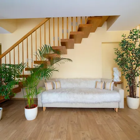 Cozy House In Apartment *